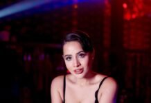 Uorfi Javed engages in a fight of words with a stranger at the airport, who passes a comment on her clothes. Watch the video here.