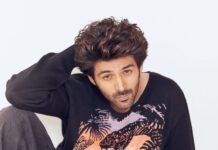 Karan Johar Calls Kartik Aaryan a ‘Marketing Genius’ and Praises the Actor for Building His Own Brand