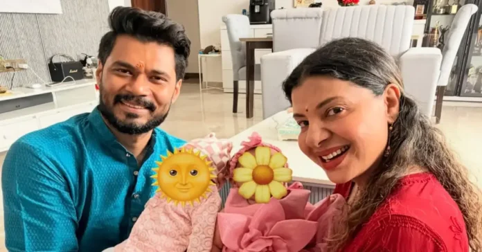 Sambhavna Seth Twins Face Reveal